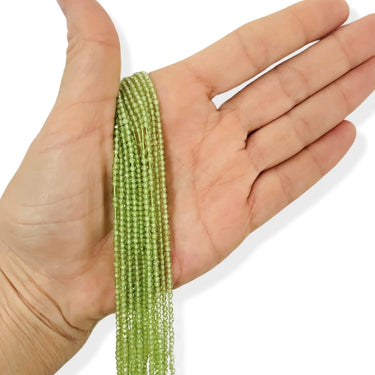 2 mm Peridot facet - Hel streng