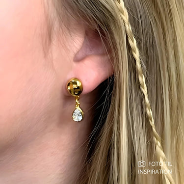 Dråbeformet  vedhæng med klar Cubic zirkonia sten og forgyldt kant