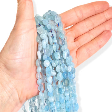 Aquamarin,  Små nugget, ca. 5 - 8 mm - Hel streng