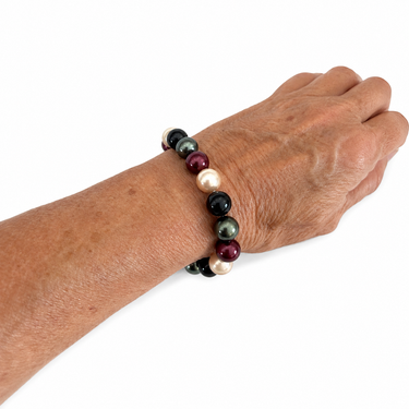 Armbånd med South Sea Shell perler i creme, bordeaux og mørke nuancer