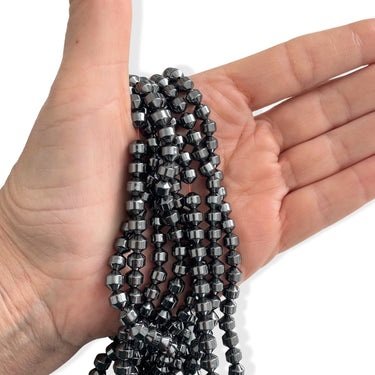Mørke hæmatitperler 6 mm til smykkefremstilling