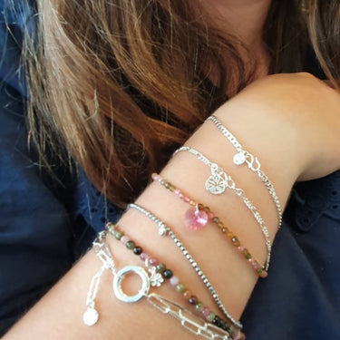 Sølv kæde armbånd med lange led og ringlås