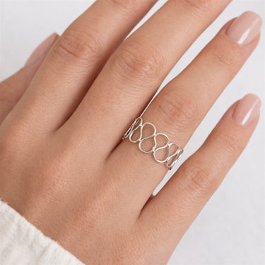 Fingerring lavet af sølvtråd