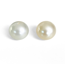 10-11 mm 3/4 runde, hvide anborede ferskvandsperler - 2 stk.
