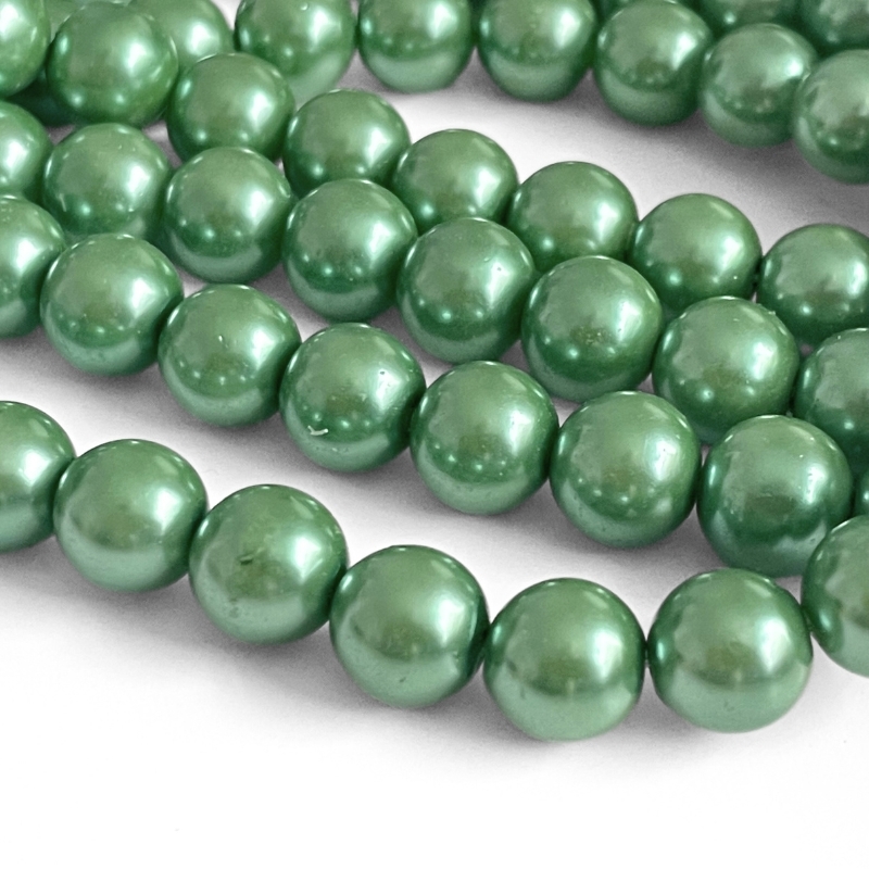 10 mm Glasperler Lysegrøn Metallic– Hel Streng