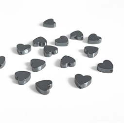 15 stk. 6 mm Hæmatit Hjerter