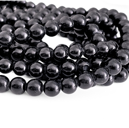6 mm onyx perler i ensfarvet sort – glatte, blanke og velegnet til armbånd og øreringe