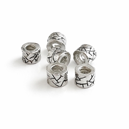 sølvfarvede spacerperler med indgraveret mønster